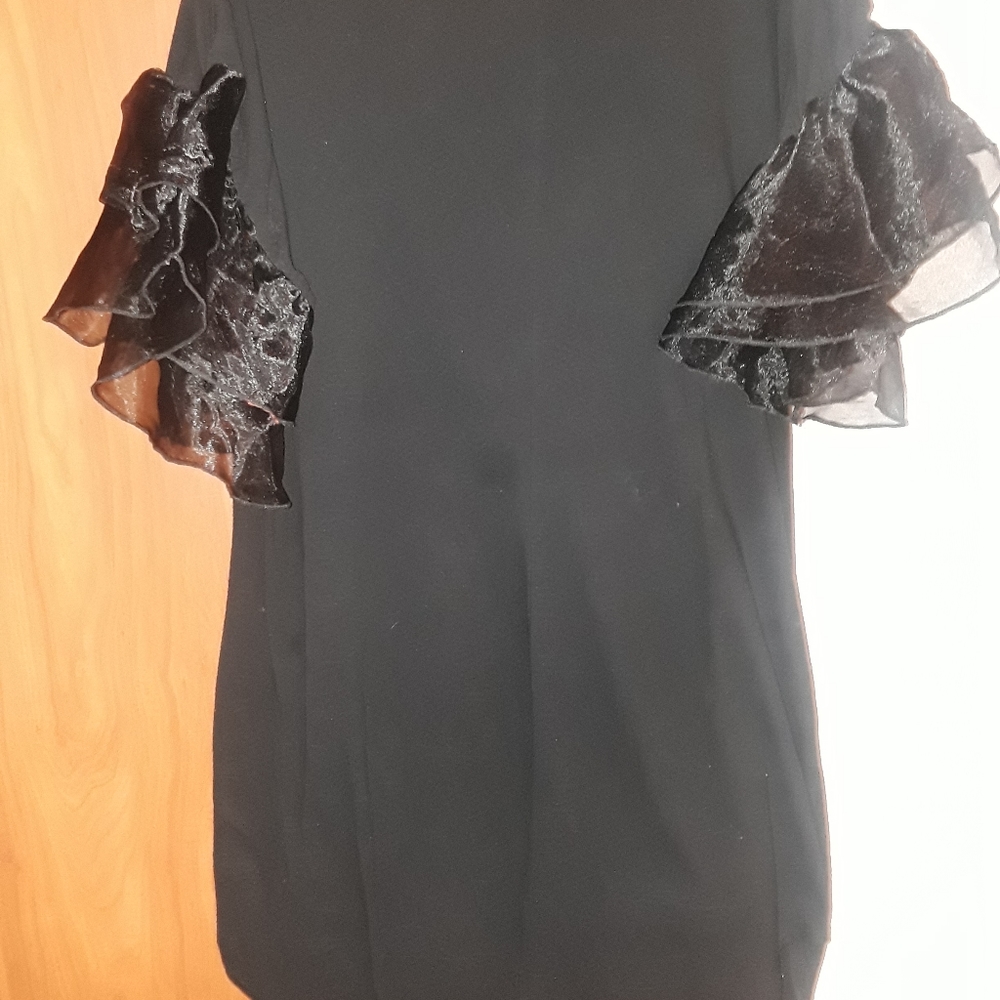Dress - Picture 2 of 2